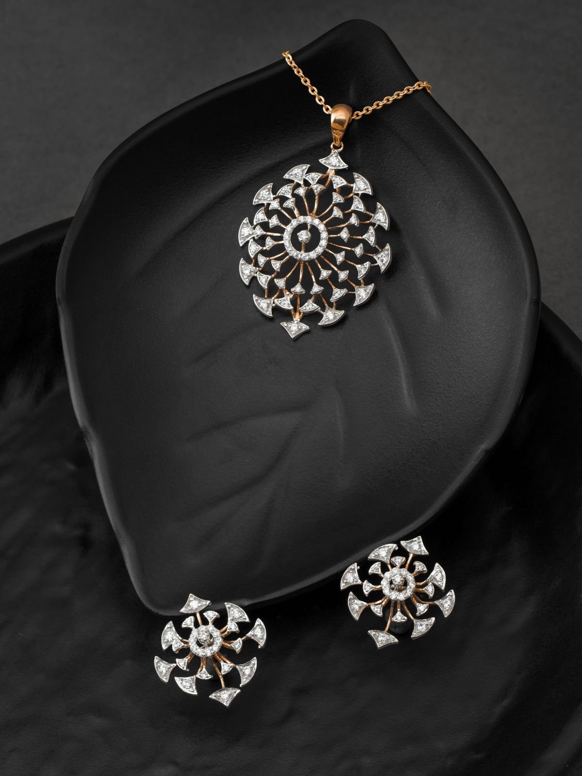 Pendant-1.jpg Pendant - Image 1
